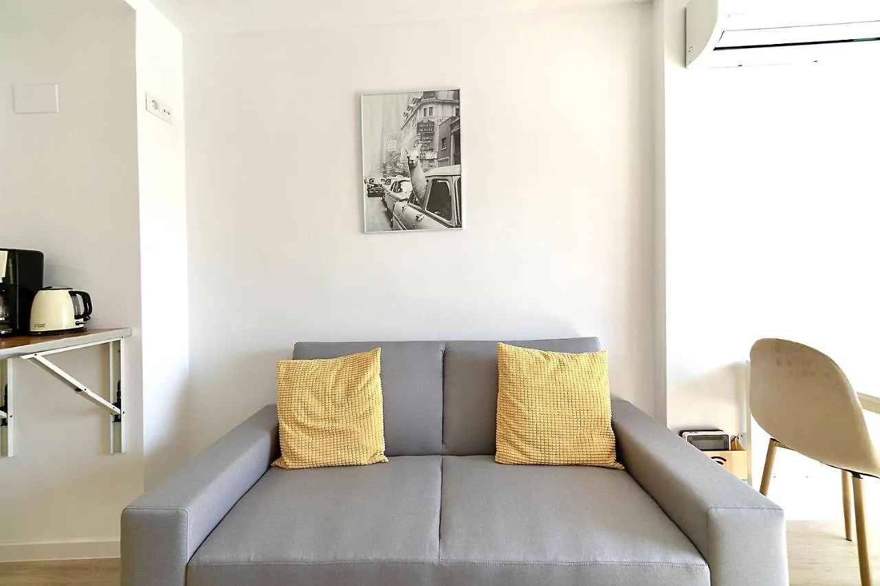 797 Holiday Rentals - Comodo Estudio En Agata Con Terraza Benalmádena Apartamento