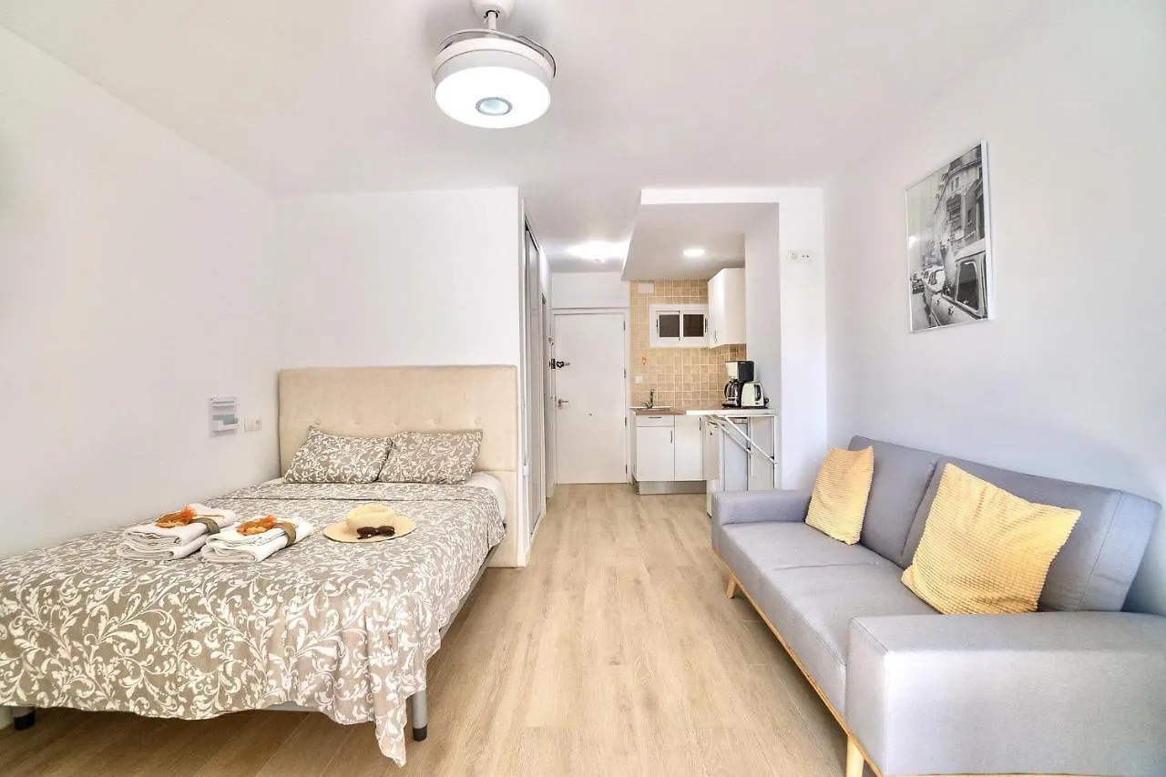 דירה בנאלמדנה 797 Holiday Rentals - Comodo Estudio En Agata Con Terraza
