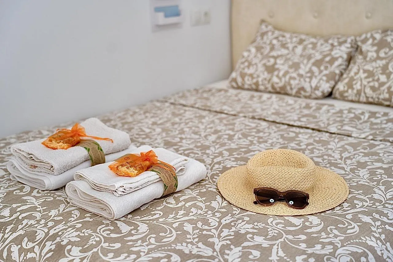 בנאלמדנה 797 Holiday Rentals - Comodo Estudio En Agata Con Terraza דירה